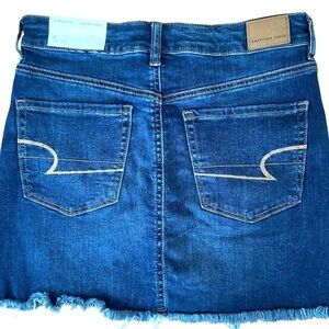 American Eagle Women's High Rise Mini Denim Skirt Raw Hem NWT $45
